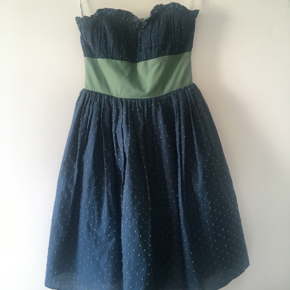 Betsey Johnson strapless dress size 4